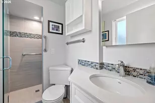 855 SW Spring Ln, Portland, OR 97225 - Photo 21