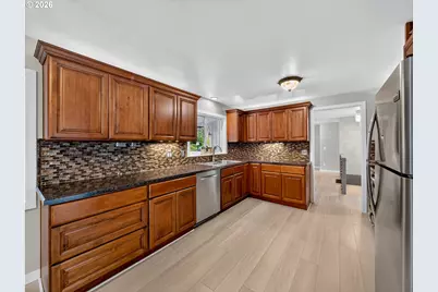 17701 Overlook Cir, Lake Oswego, OR 97034 - Photo 9