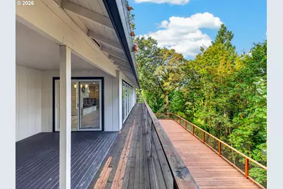 17701 Overlook Cir, Lake Oswego, OR 97034 - Photo 17