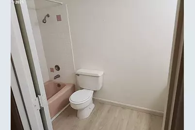 36 SE 52nd Ave, Portland, OR 97215 - Photo 27