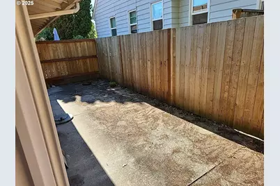 36 SE 52nd Ave, Portland, OR 97215 - Photo 35