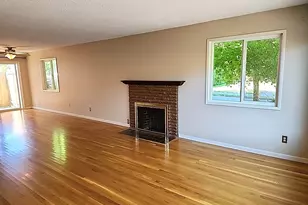 36 SE 52nd Ave, Portland, OR 97215 - Photo 9