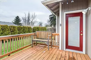 1923 Waymire St, Salem, OR 97304 - Photo 23