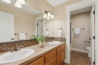 3715 N Knoll Dr, Newberg, OR 97132 - Photo 31