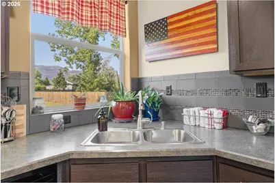 162 Robert Ave, Glide, OR 97443 - Photo 9
