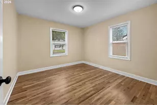 8837 SE Alder St, Portland, OR 97216 - Photo 5