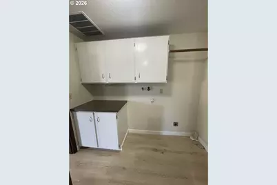 605 S Center St, Newberg, OR 97132 - Photo 21