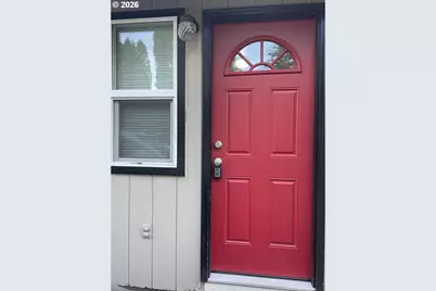 605 S Center St, Newberg, OR 97132 - Photo 3