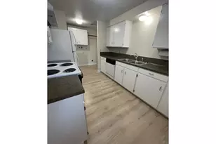 605 S Center St, Newberg, OR 97132 - Photo 11