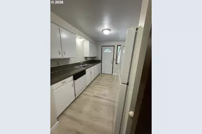 605 S Center St, Newberg, OR 97132 - Photo 13
