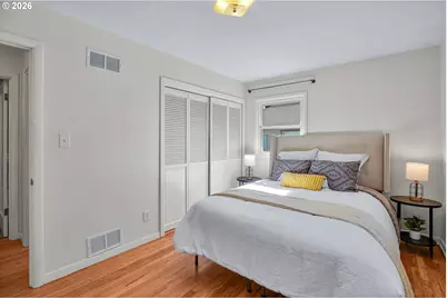 12050 NE Broadway, Portland, OR 97220 - Photo 19