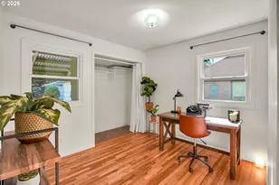 12050 NE Broadway, Portland, OR 97220 - Photo 21