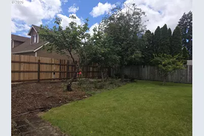 1589 NW Calkins Ave, Roseburg, OR 97471 - Photo 25
