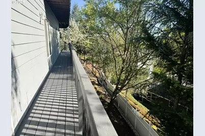 13728 SW 130th Pl, Portland, OR 97223 - Photo 21