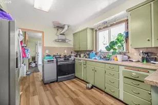 13025 SE Harold St, Portland, OR 97236 - Photo 3