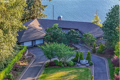 3838 SE Hillside Dr, Milwaukie, OR 97267 - Photo 3