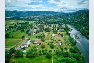 1548 Harlan St, Roseburg, OR 97471 - Photo 3