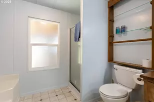 1548 Harlan St, Roseburg, OR 97471 - Photo 37