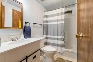 1548 Harlan St, Roseburg, OR 97471 - Photo 39