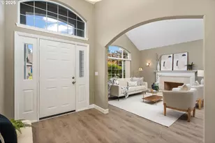 19812 Castleberry Loop, Oregon City, OR 97045 - Photo 3