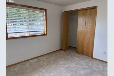 717 Creswood Dr, Creswell, OR 97426 - Photo 17