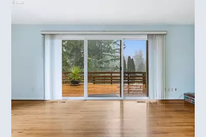 690 Marylhurst Dr, West Linn, OR 97068 - Photo 9