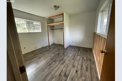 911 NE Newton Creek Rd, Roseburg, OR 97470 - Photo 9