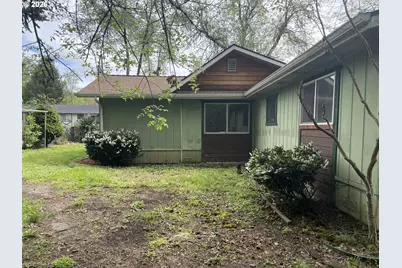 911 NE Newton Creek Rd, Roseburg, OR 97470 - Photo 13