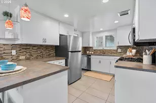 16720 SW 124th Ave, King City, OR 97224 - Photo 5