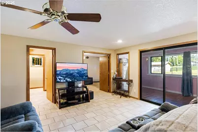 22396 S Parrot Creek Rd, Oregon City, OR 97045 - Photo 17