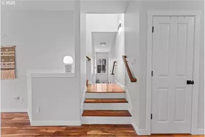 12996 SW Hazelcrest Way, Portland, OR 97224 - Photo 11