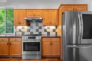 12996 SW Hazelcrest Way, Portland, OR 97224 - Photo 19