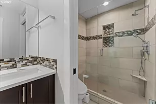12996 SW Hazelcrest Way, Portland, OR 97224 - Photo 35