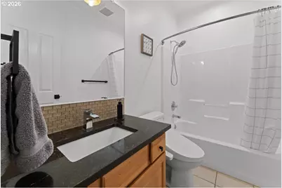 12996 SW Hazelcrest Way, Portland, OR 97224 - Photo 7