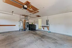 12025 SW Springwood Dr, Portland, OR 97223 - Photo 35