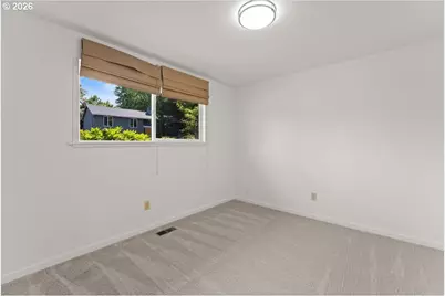 12025 SW Springwood Dr, Portland, OR 97223 - Photo 29