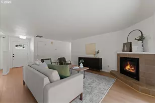 12025 SW Springwood Dr, Portland, OR 97223 - Photo 11