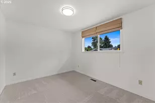 12025 SW Springwood Dr, Portland, OR 97223 - Photo 27