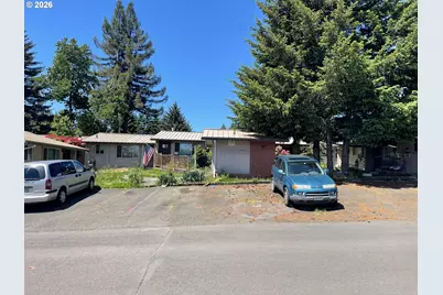 441 SW Walnut St, Willamina, OR 97396 - Photo 3