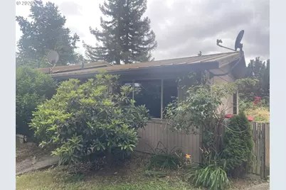 441 SW Walnut St, Willamina, OR 97396 - Photo 9