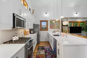 7038 SE Clinton St, Portland, OR 97206 - Photo 13