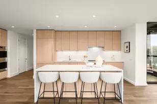 550 SW 10th Ave, Portland, OR 97205 - Photo 9