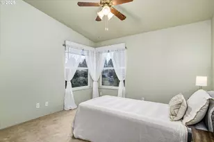 4055 Royal Ave, Eugene, OR 97402 - Photo 23