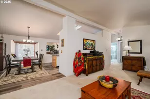 4055 Royal Ave, Eugene, OR 97402 - Photo 5