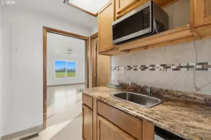 8949 S Gribble Rd, Canby, OR 97013 - Photo 9