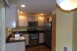 4792 Lancaster Dr NE, Salem, OR 97305 - Photo 17