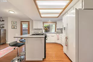 8005 SW Churchill Ct, Tigard, OR 97224 - Photo 7
