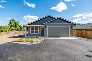 730 E Elmore St, Lebanon, OR 97355 - Photo 1