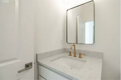 730 E Elmore St, Lebanon, OR 97355 - Photo 27