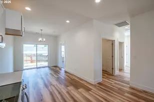 730 E Elmore St, Lebanon, OR 97355 - Photo 7